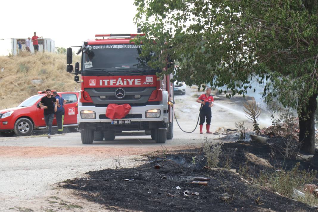 Pamukkale orman yangını! Hem havadan hem de karadan müdahale ediliyor 11